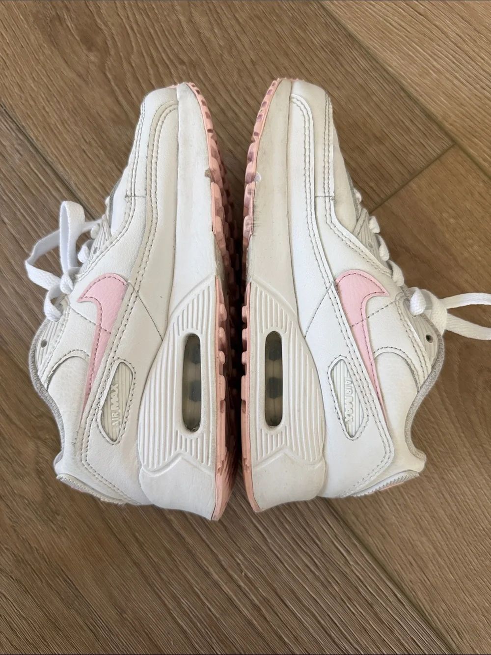 NIKE AIR - Kids White Sneakers with Pink Accent - Casual Lace-Up Shoes -2Y - Picture 3 of 6